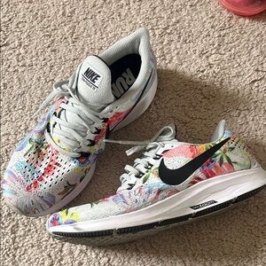 Nike Pegasus 35 Floral Running Shoes